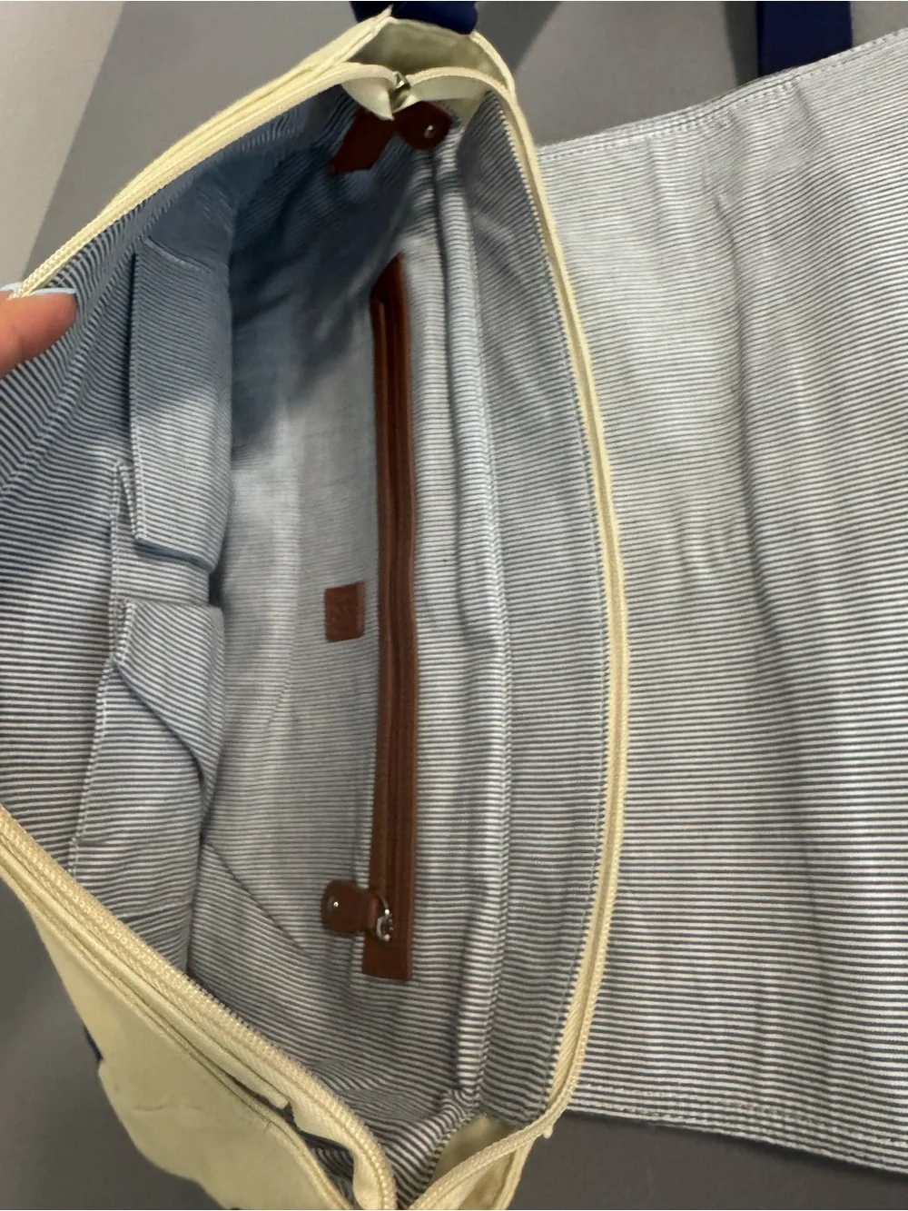 Miche canvas messenger